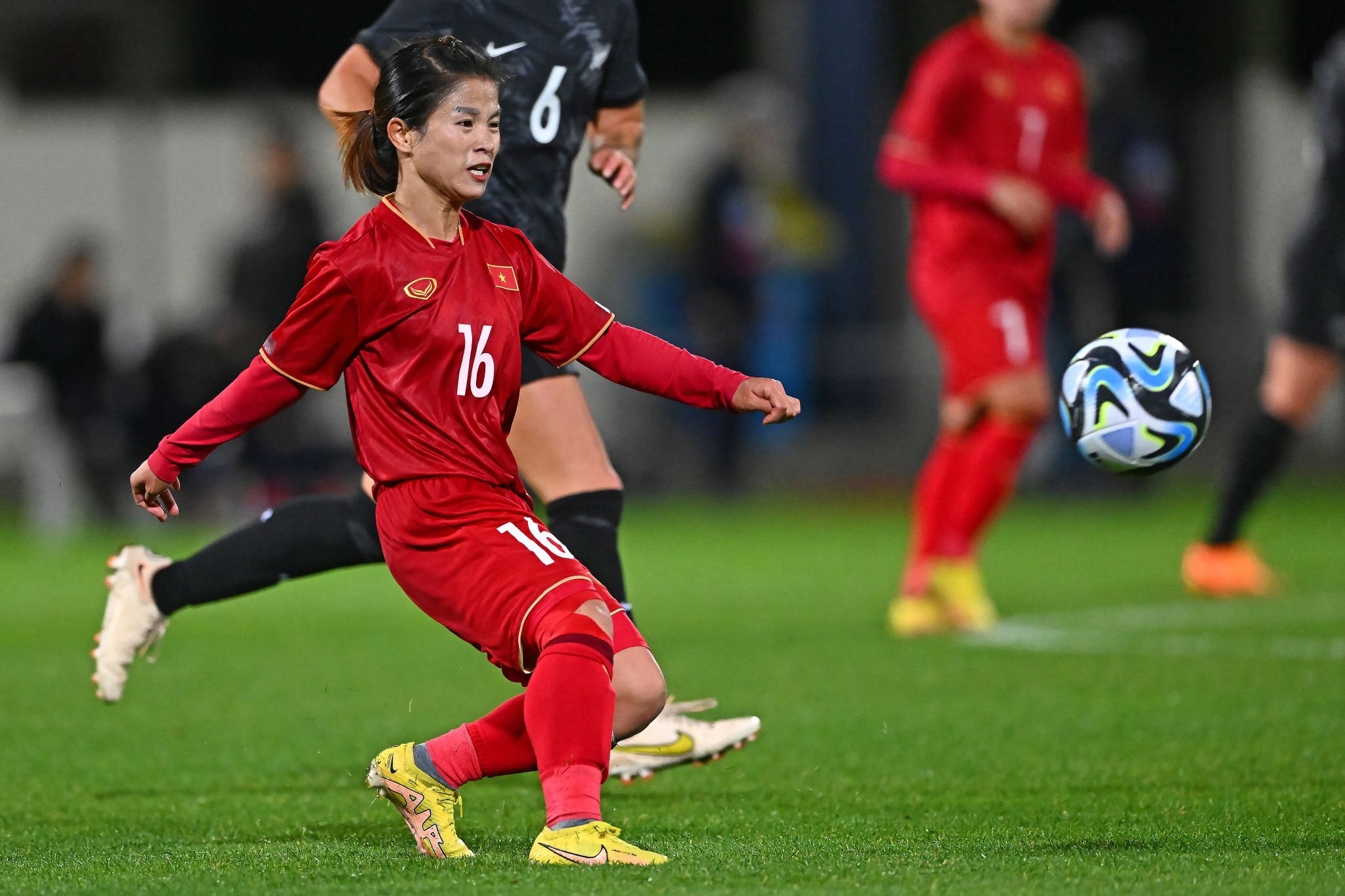 Dương Thị Vân Nhỏ nhưng có võ 1