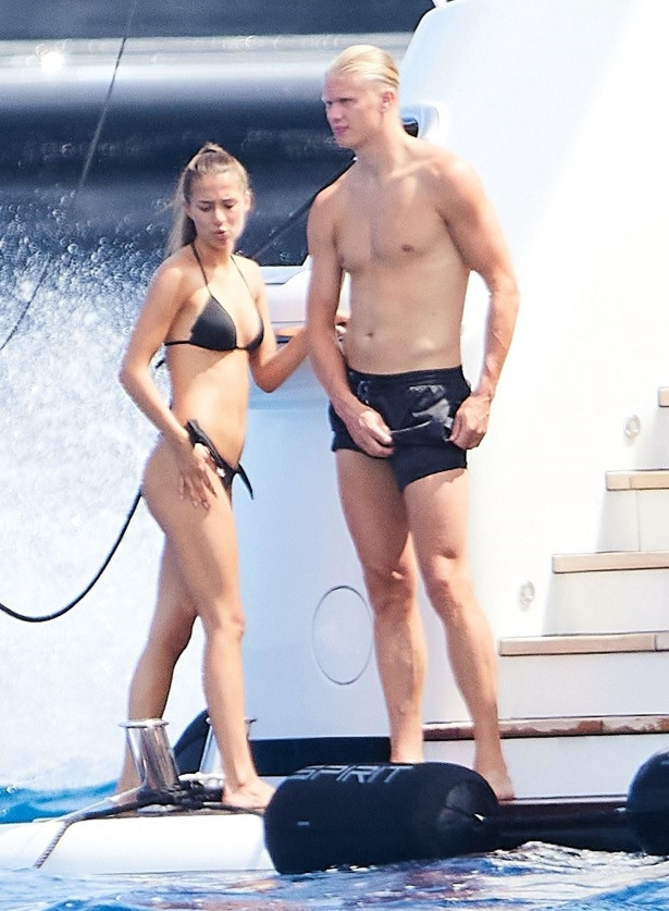 Erling Haaland tận hưởng kỳ nghỉ bên bạn gái xinh đẹp 2