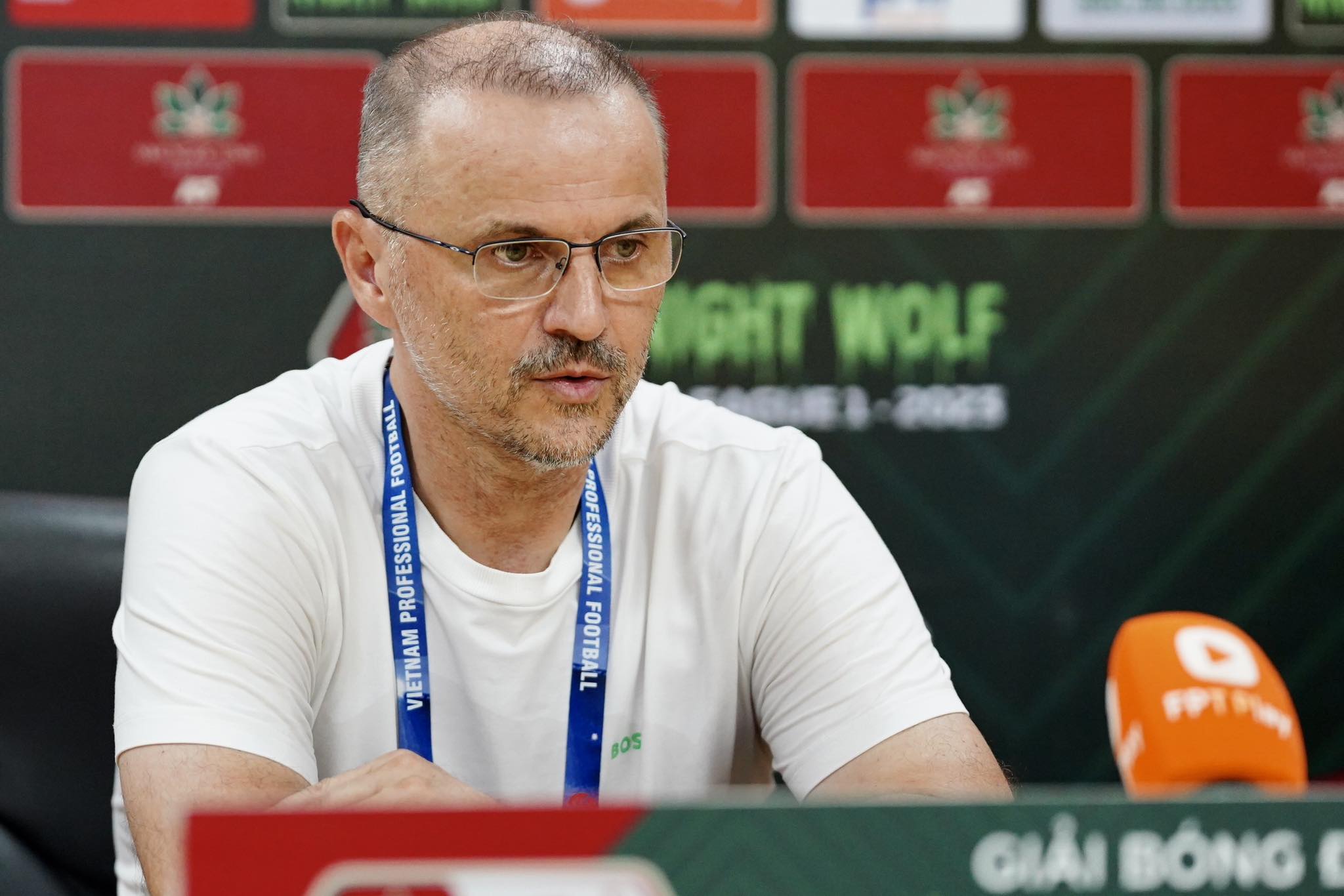 HLV Bandovic quyết giành chiến thắng trong trận derby với Viettel 1