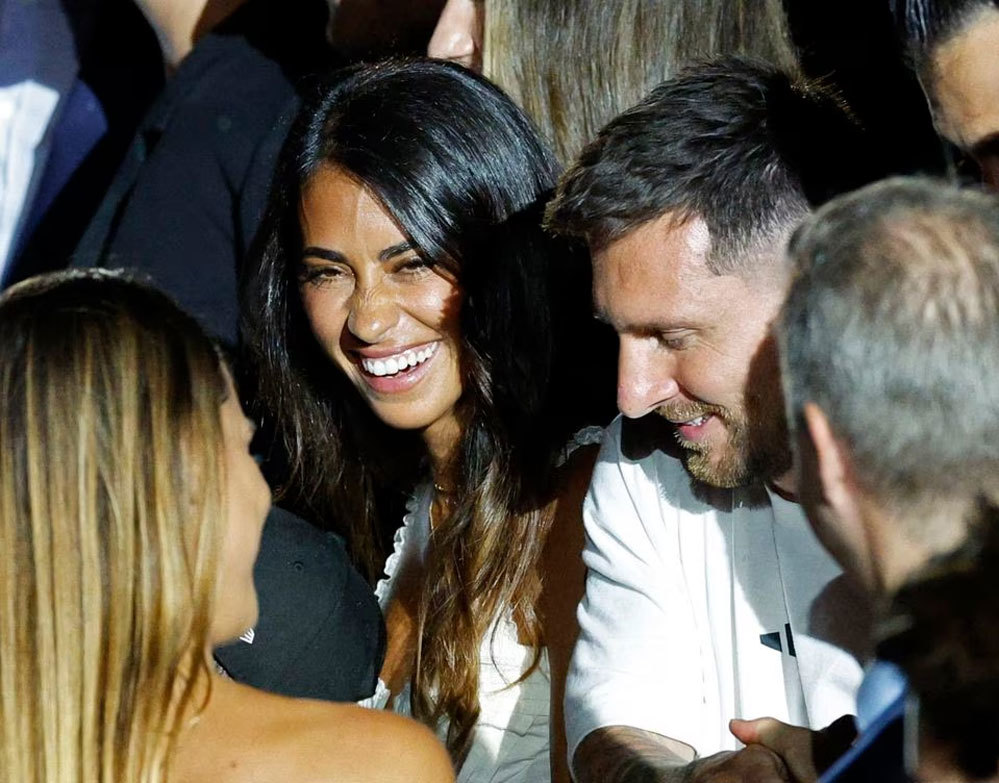 Antonela nổi bật trong ngày Messi ra mắt Inter Miami 1