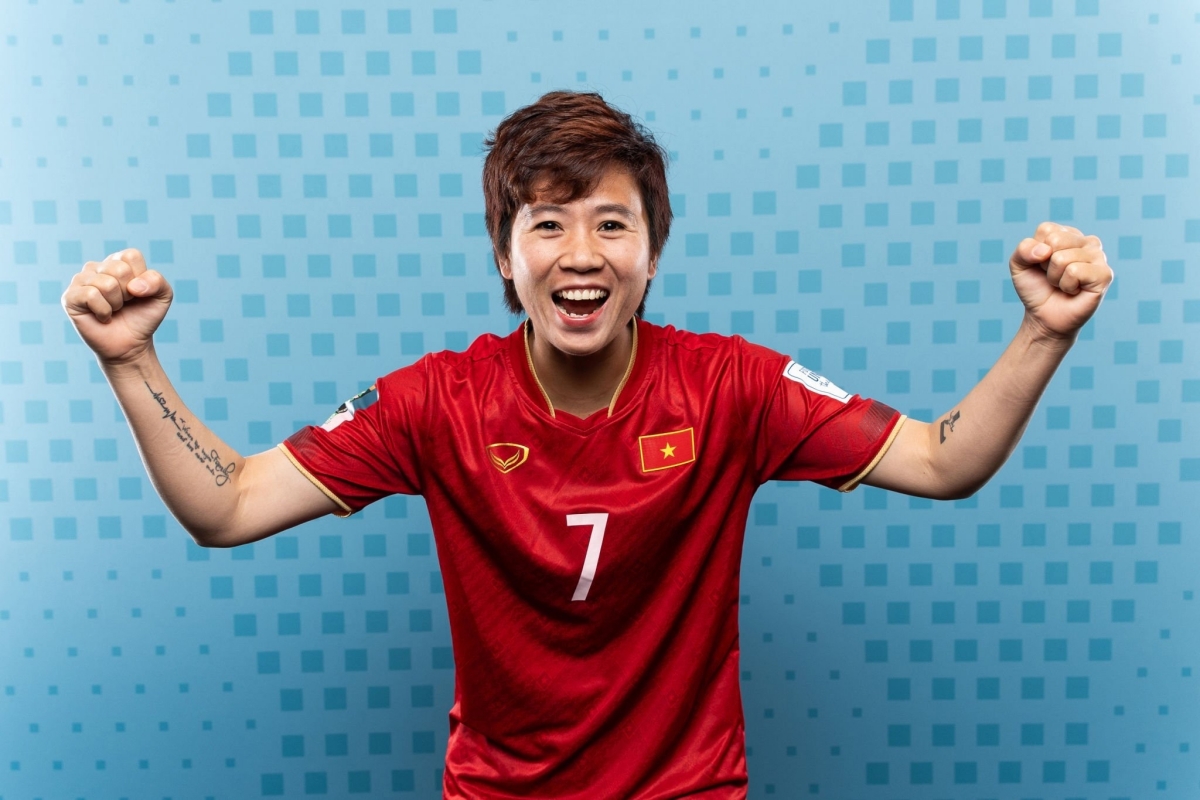 Thanh Nhã xoã tóc cực chất trong buổi chụp hình của FIFA 7