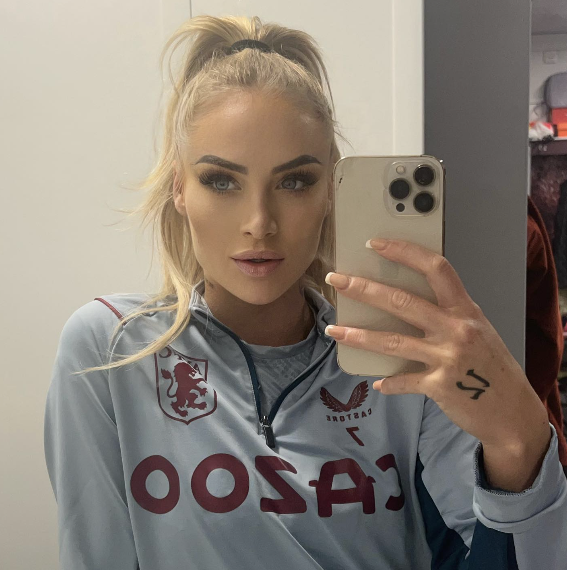 Sức hút của nữ hoàng 14 triệu follow Alisha Lehmann tại World Cup 4 Sức hút của nữ hoàng 14 triệu follow Alisha Lehmann tại World Cup 4