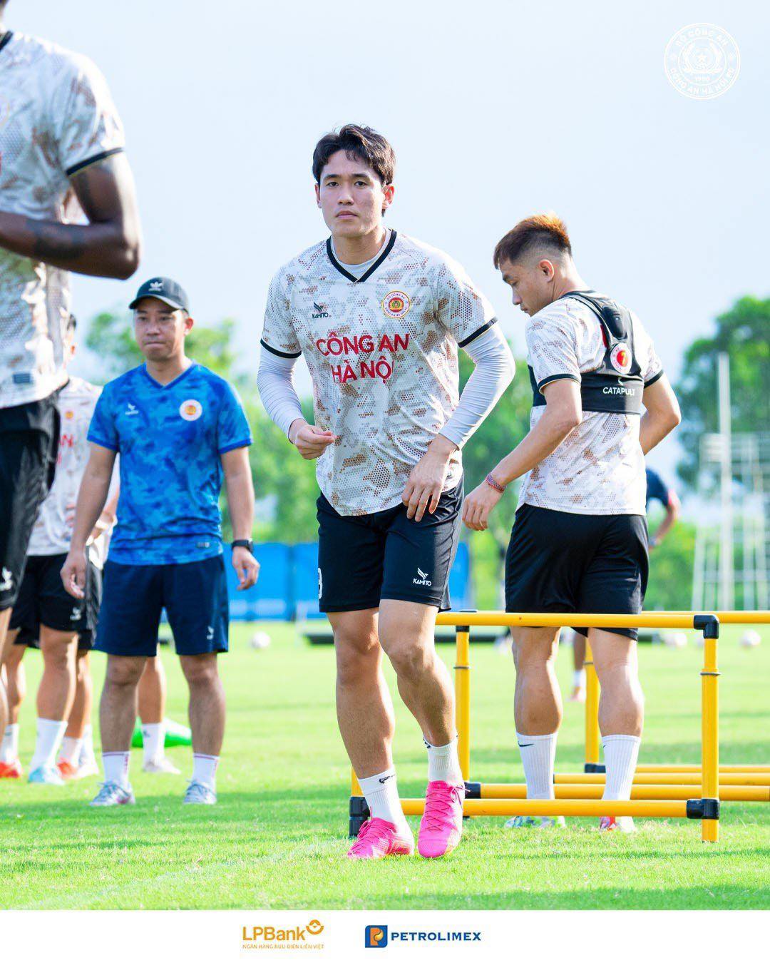 CLB Công an Hà Nội, Viettel nhận tin kém vui trong cuộc đua vô địch V-League 2023 1