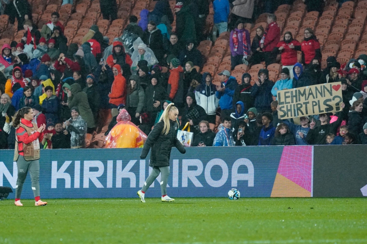 Sức hút của nữ hoàng 14 triệu follow Alisha Lehmann tại World Cup 7 Sức hút của nữ hoàng 14 triệu follow Alisha Lehmann tại World Cup 7