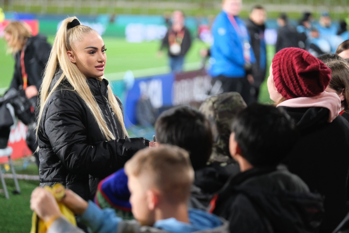 Sức hút của nữ hoàng 14 triệu follow Alisha Lehmann tại World Cup 6 Sức hút của nữ hoàng 14 triệu follow Alisha Lehmann tại World Cup 6