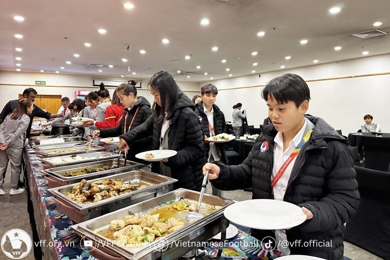 dT nu Viet Nam da co mat tai thanh pho Hamilton