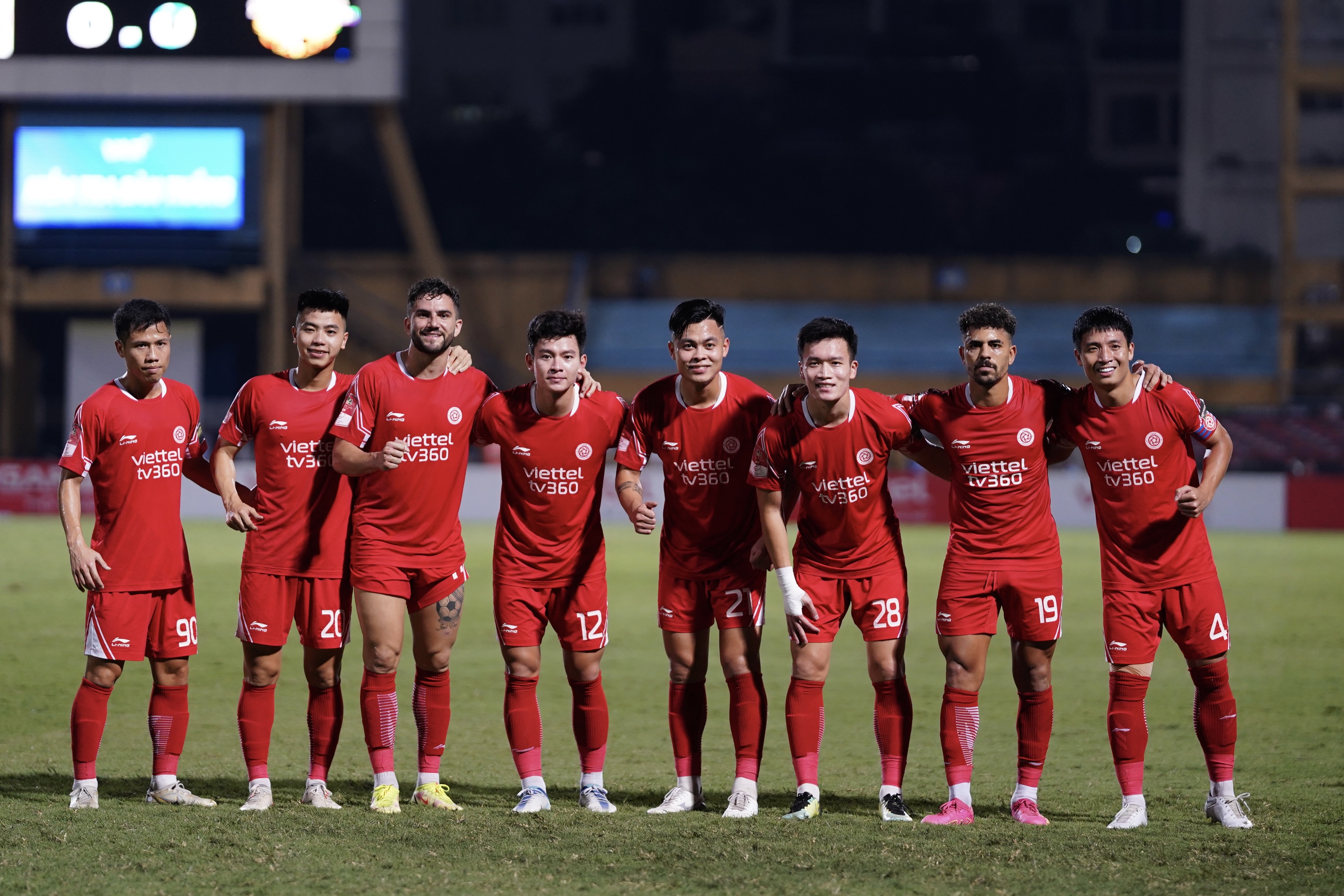 Viettel FC đại thắng ngày VAR ra mắt VLeague 3