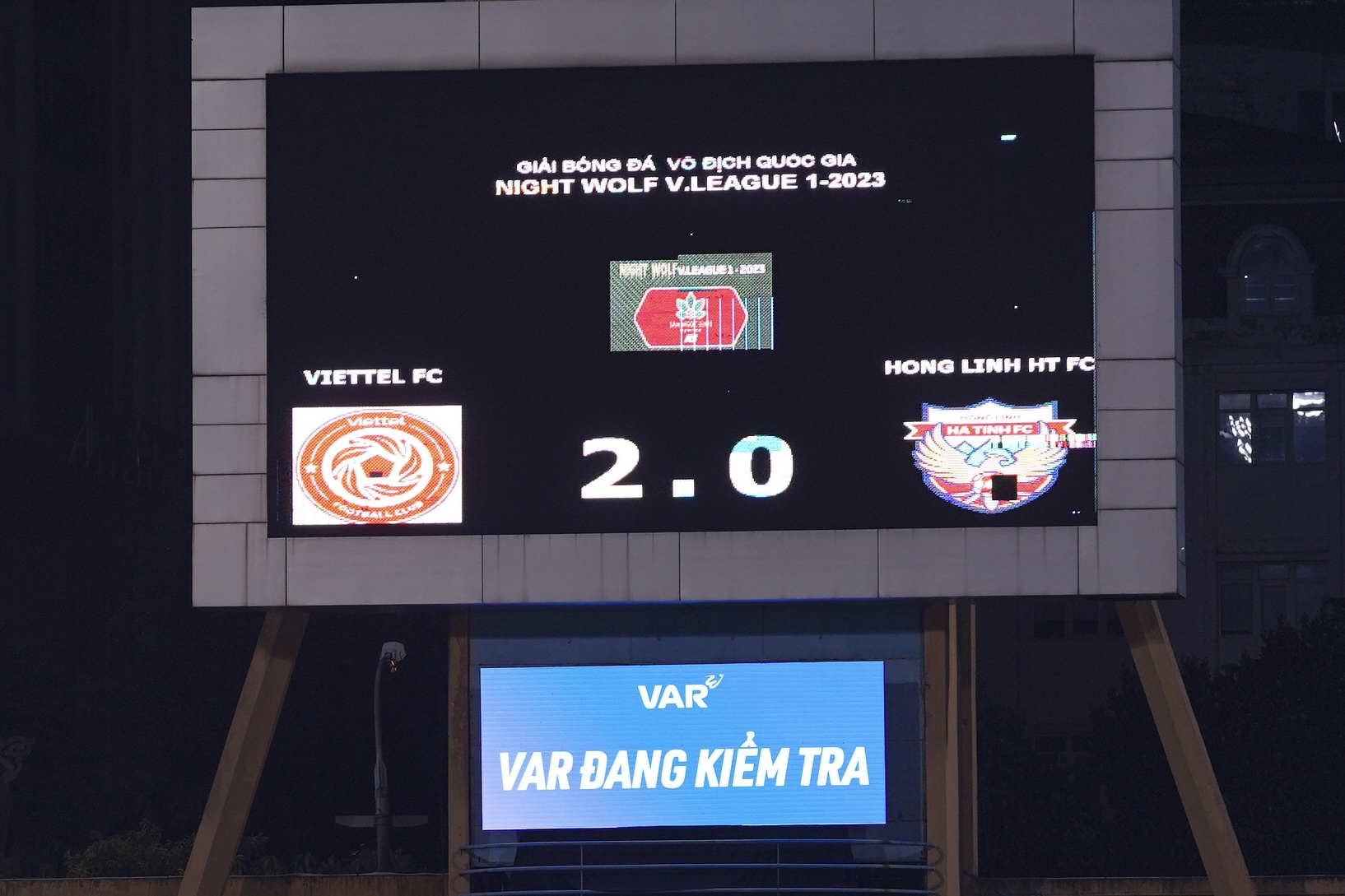 Viettel FC đại thắng ngày VAR ra mắt VLeague 1