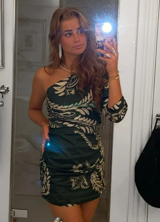 Chiêm ngưỡng nhan sắc bạn gái Rasmus Hojlund 5