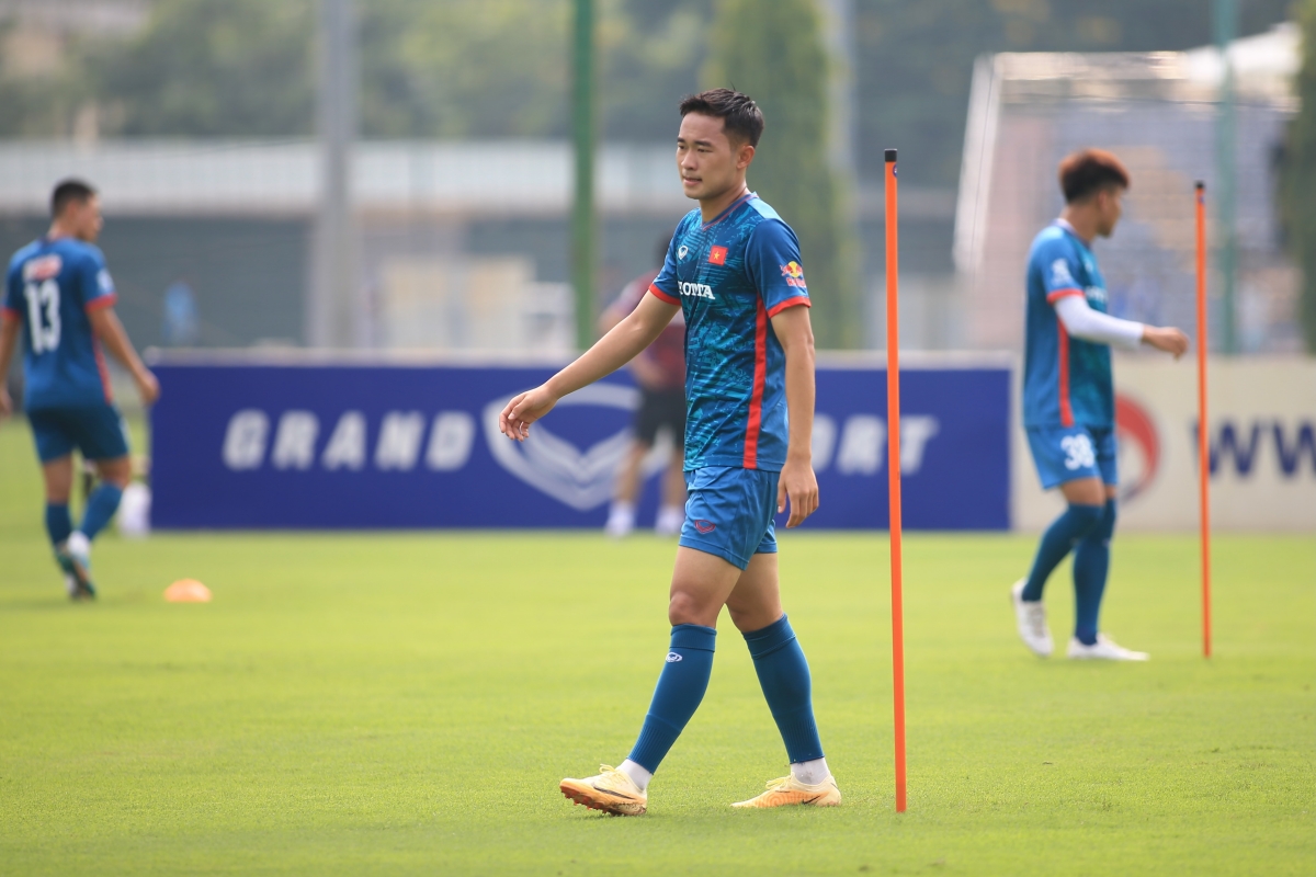 Thể hình ấn tượng của tiền đạo U23 Việt Nam đang chơi bóng tại Hàn Quốc 2 Thể hình ấn tượng của tiền đạo U23 Việt Nam đang chơi bóng tại Hàn Quốc 2