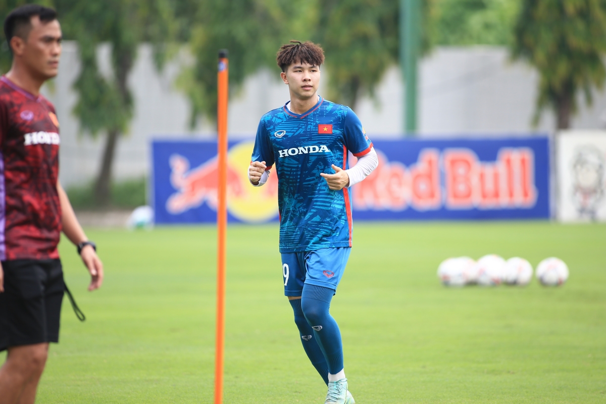 Thể hình ấn tượng của tiền đạo U23 Việt Nam đang chơi bóng tại Hàn Quốc 9 Thể hình ấn tượng của tiền đạo U23 Việt Nam đang chơi bóng tại Hàn Quốc 9