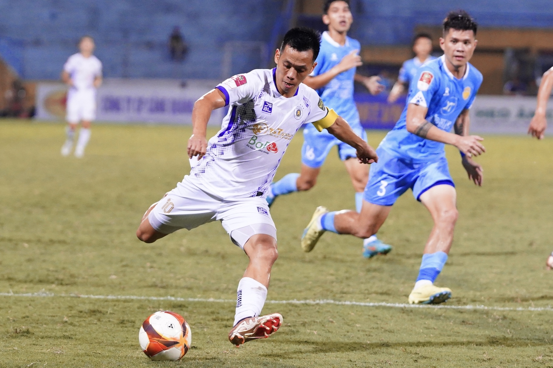 Nỗ lực bất thành của Hồng Duy và CLB Nam Định 3 Nỗ lực bất thành của Hồng Duy và CLB Nam Định 3