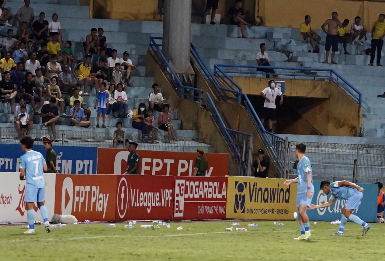 Nỗ lực bất thành của Hồng Duy và CLB Nam Định 6 Nỗ lực bất thành của Hồng Duy và CLB Nam Định 6