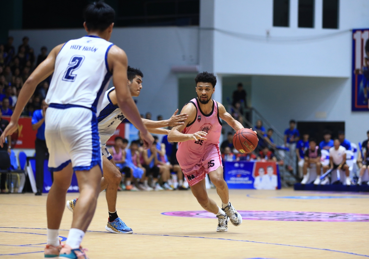 Mặc trang phục Blackpink, Hanoi Buffaloes thắng trận thứ 7 liên tiếp 1