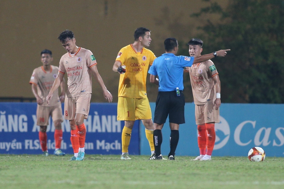 Khi VLeague cần VAR 3 Khi VLeague cần VAR 3