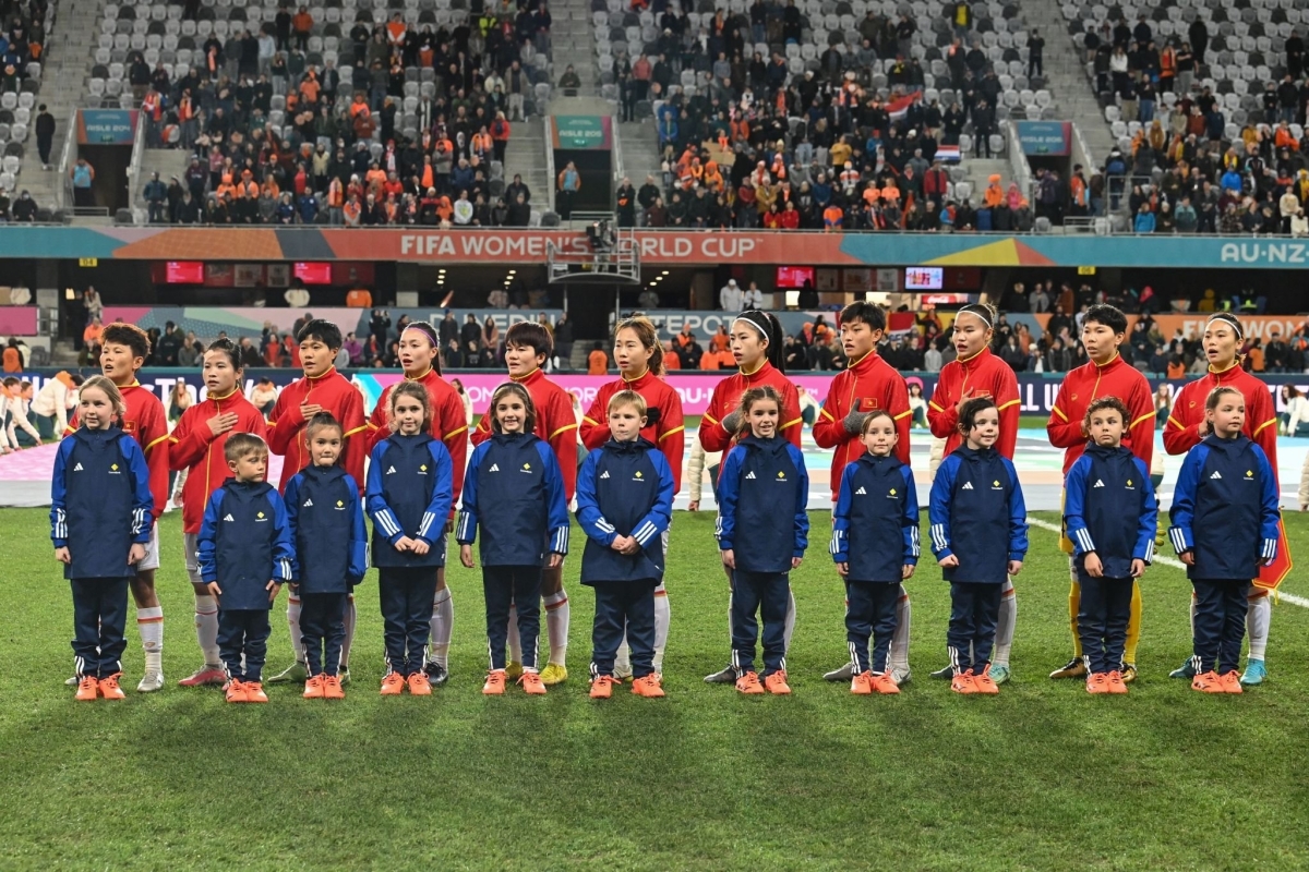 LĐBĐ Việt Nam gửi lời cảm ơn sâu sắc tới NHM sau hành trình World Cup 1