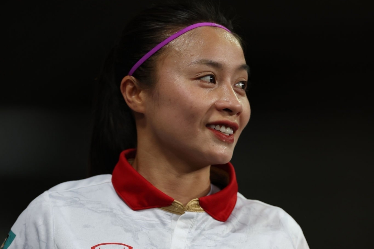 Hoang Thi Loan dT nu Viet Nam vs Ha Lan 1/8