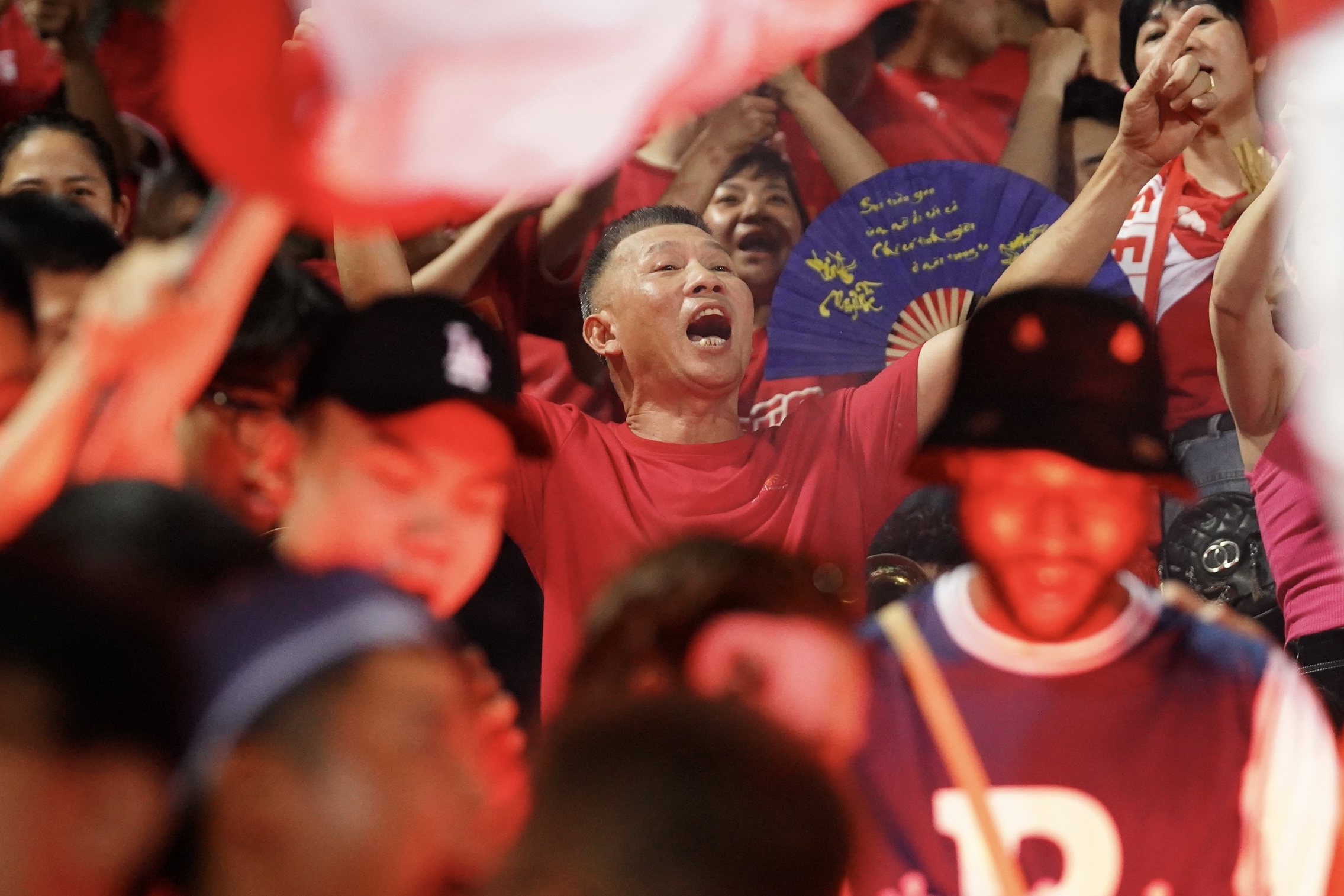 Công an tham gia công tác chống pháo sáng ở trận Hà Nội - Hải Phòng 1 Công an tham gia công tác chống pháo sáng ở trận Hà Nội - Hải Phòng 1