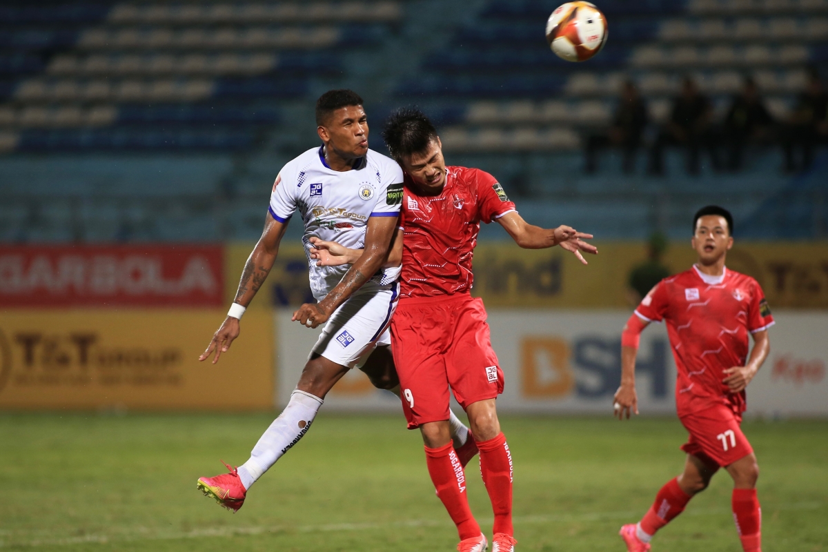 Sự cố trong trận đấu giữa Hà Nội vs Hải Phòng 4 Sự cố trong trận đấu giữa Hà Nội vs Hải Phòng 4