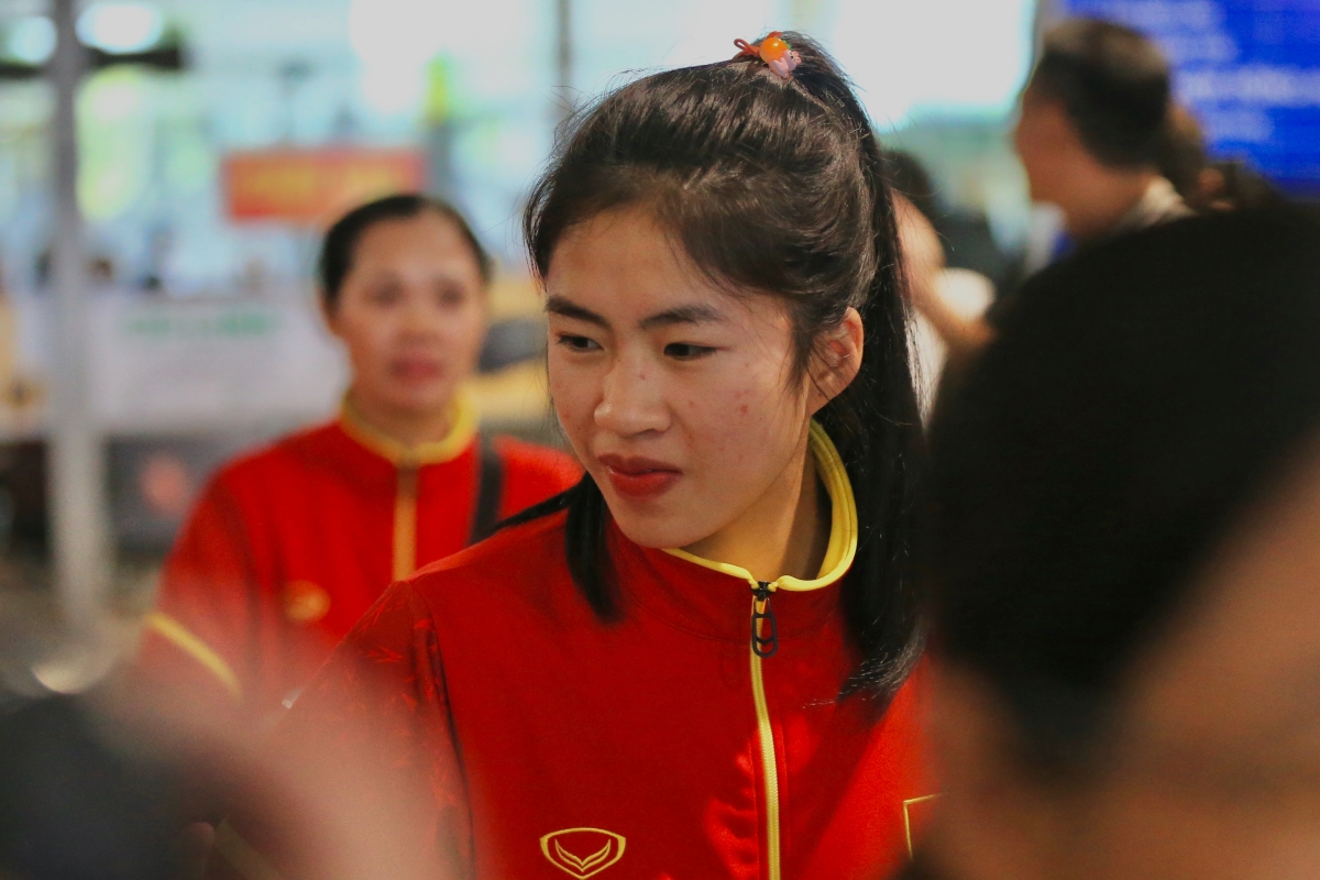 Thanh Nha dT Viet Nam ve nuoc 3/8