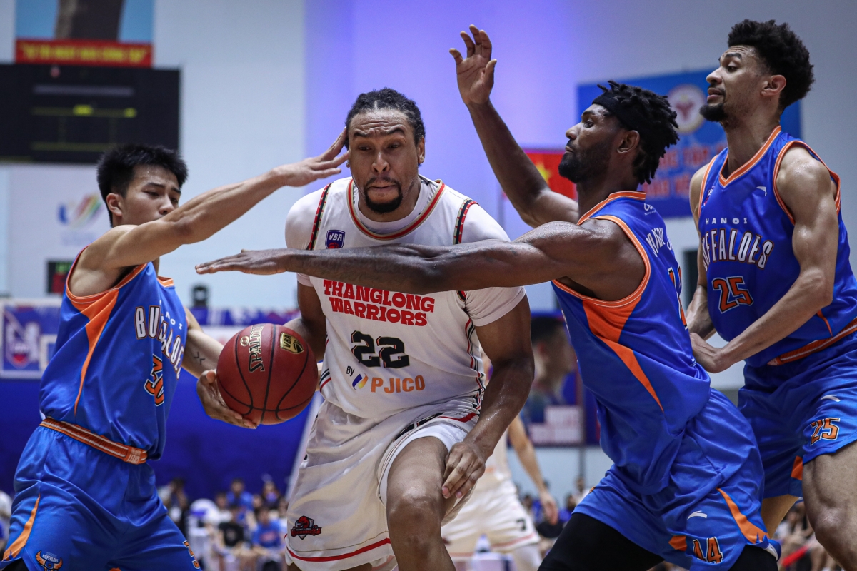 John Fields Hanoi Buffaloes vs Thang Long Warrior 8/8 John Fields Hanoi Buffaloes vs Thang Long Warrior 8/8