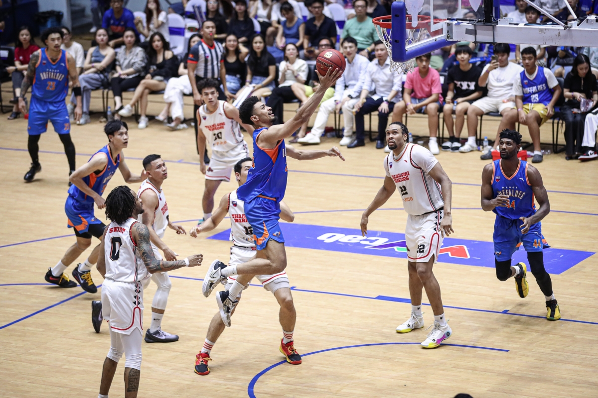 Bị đuổi 2 cầu thủ, Hanoi Buffaloes đứt chuỗi trận thắng 2 Bị đuổi 2 cầu thủ, Hanoi Buffaloes đứt chuỗi trận thắng 2