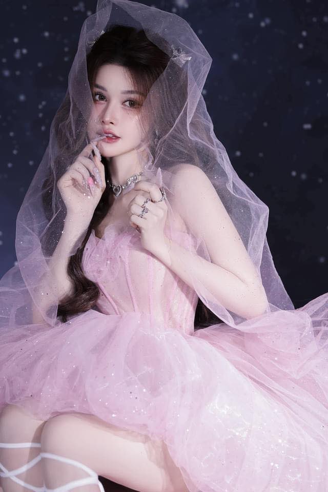 Chân dung Hot idol Tường Nhi