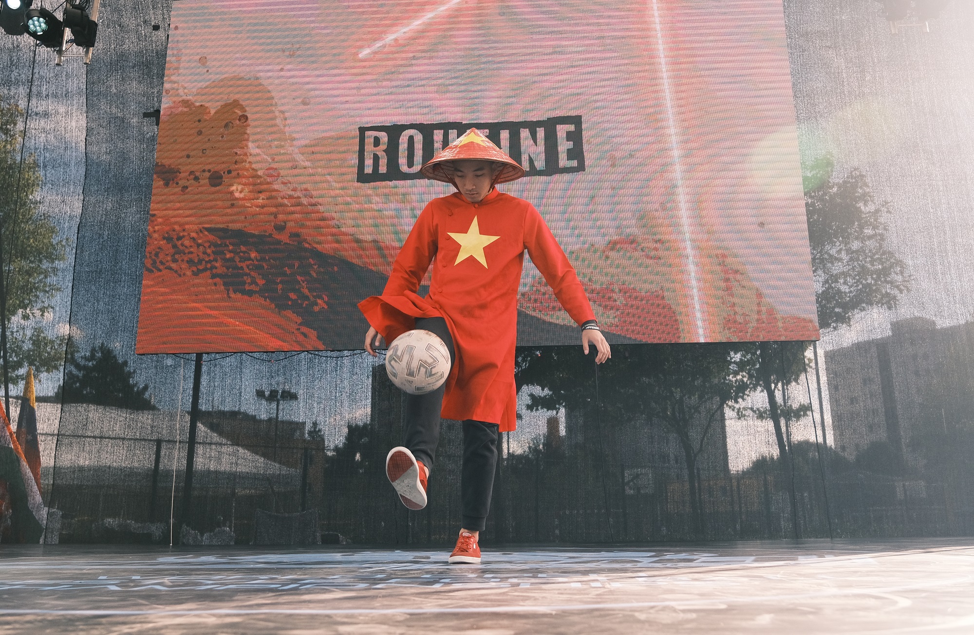 VĐV Việt Nam đi vào lịch sử tại giải tâng bóng nghệ thuật thế giới 2