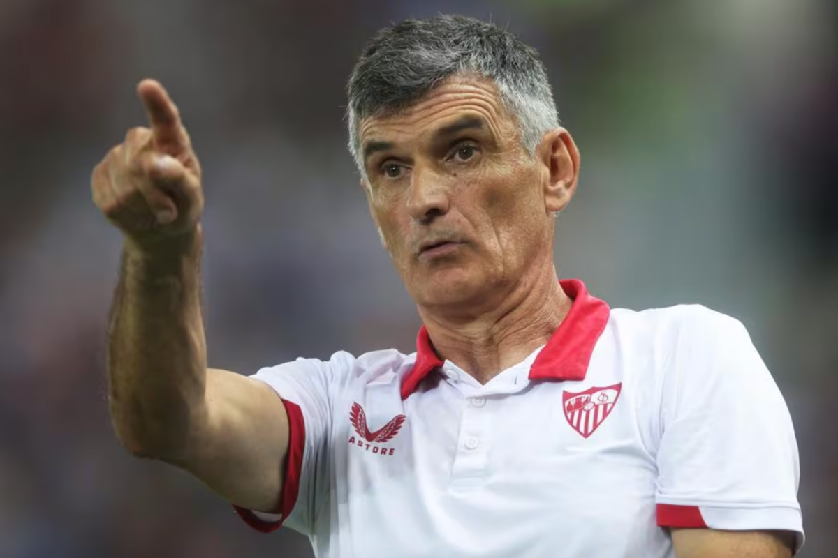 HLV Sevilla chia se sau tran thua Man City 