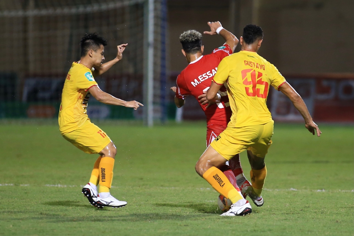 Đồng đội Salah bất lực, Viettel lỡ hẹn Cúp Quốc gia 4