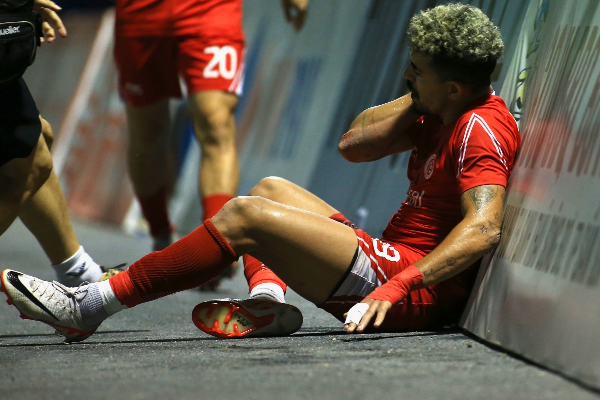 Đồng đội Salah bất lực, Viettel lỡ hẹn Cúp Quốc gia 7