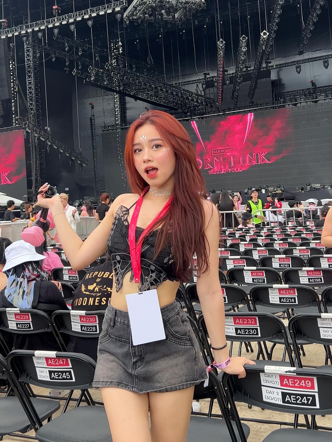 Nhâm Mạnh Dũng tình tứ cùng bạn gái hot tiktoker 10