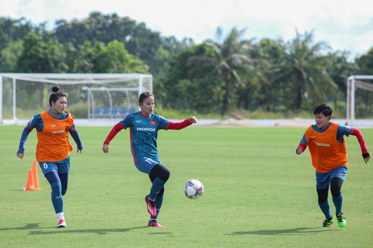 ĐT nữ Việt Nam hứng khởi trong chuyến tập huấn ở Hải Phòng 6