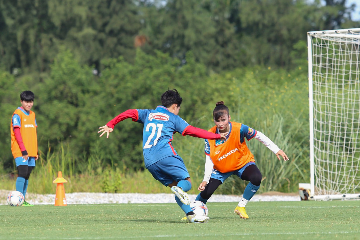 ĐT nữ Việt Nam hứng khởi trong chuyến tập huấn ở Hải Phòng 8