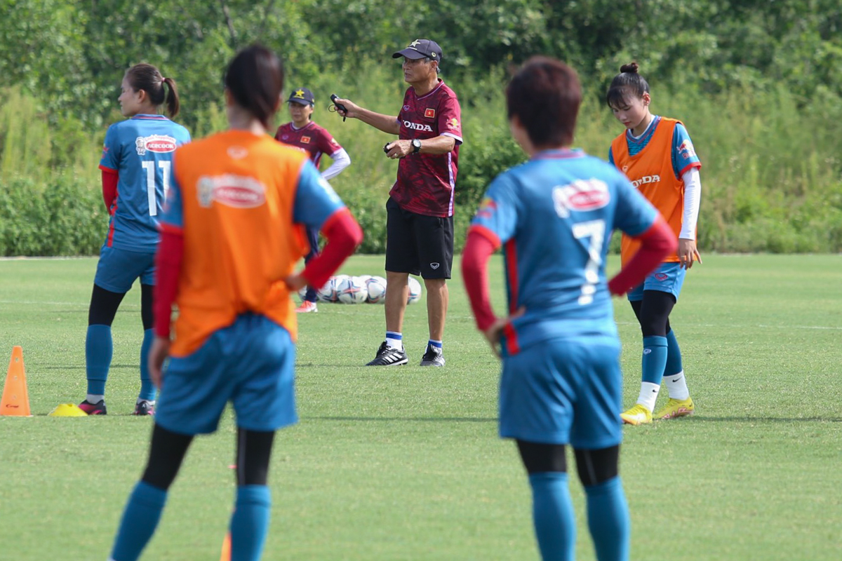 ĐT nữ Việt Nam hứng khởi trong chuyến tập huấn ở Hải Phòng 1