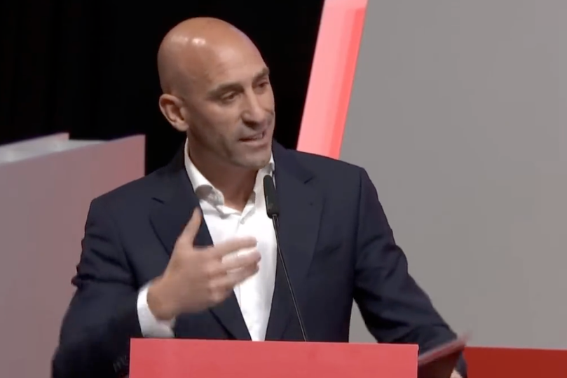 NÓNG Chủ tịch LĐBĐ Tây Ban Nha KHÔNG từ chức 1