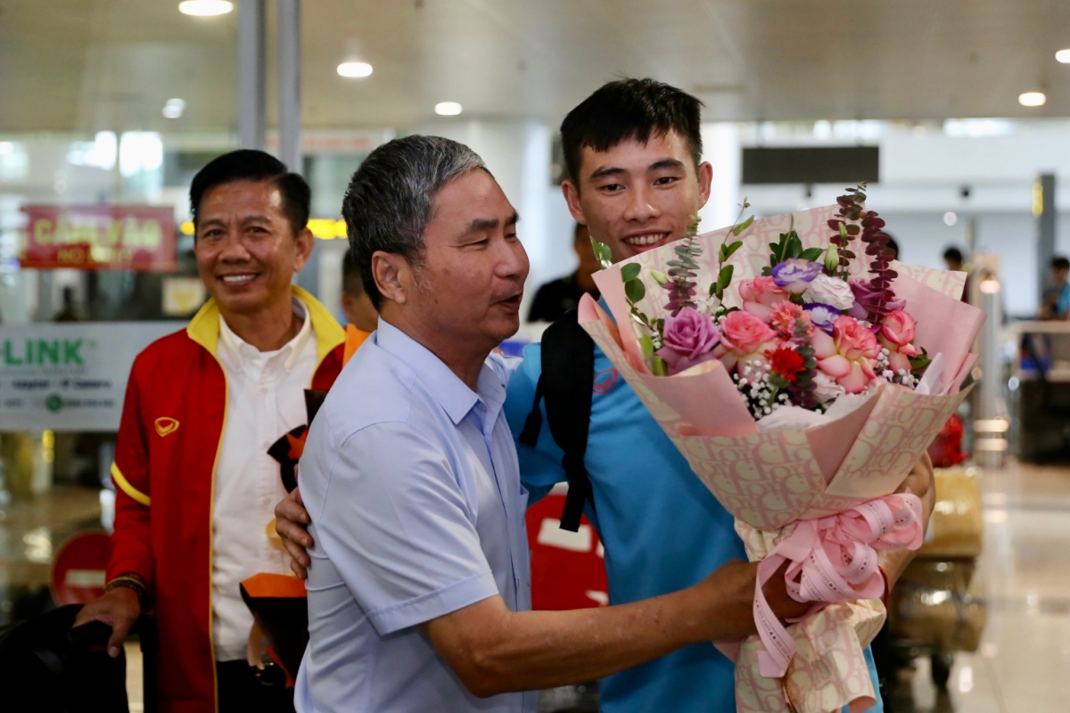 ĐT U23 Việt Nam về nước sau hành trình vô địch Đông Nam Á 5