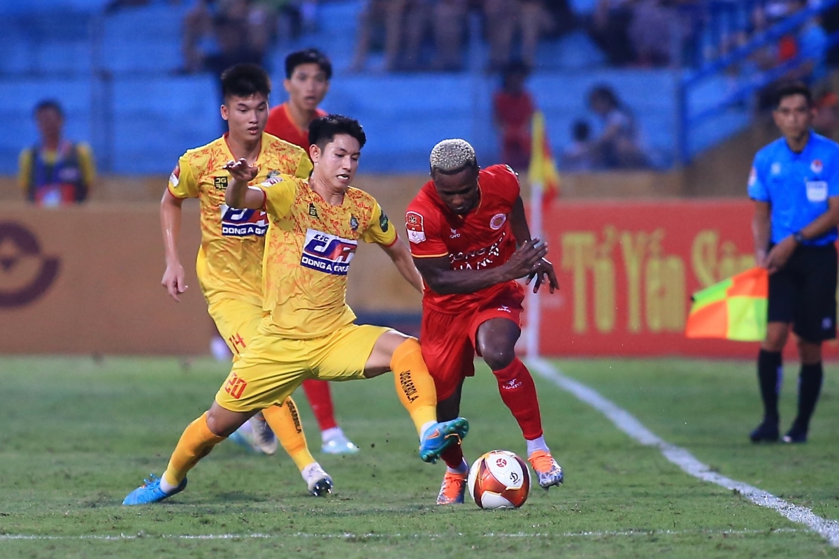 CAHN lên ngôi vô địch sau trận cầu quyết liệt với Thanh Hoá 5 CAHN lên ngôi vô địch sau trận cầu quyết liệt với Thanh Hoá 5