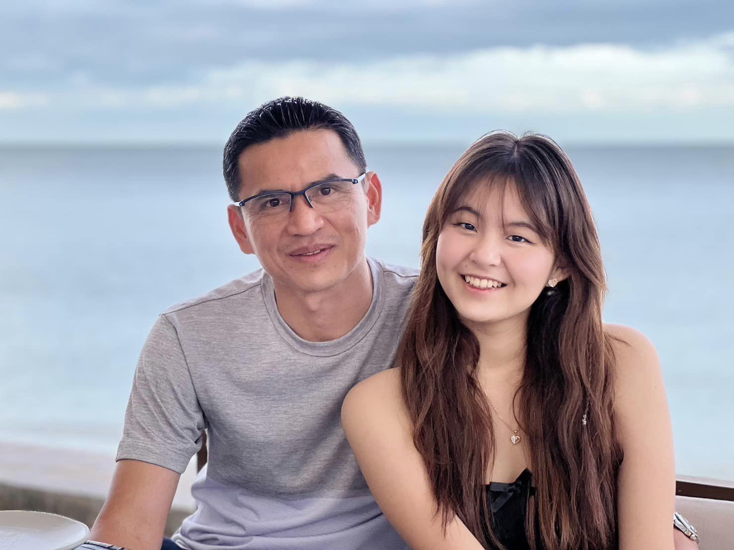 HLV Kiatisuk vi vu cùng gia đình trước khi trở lại Việt Nam 5