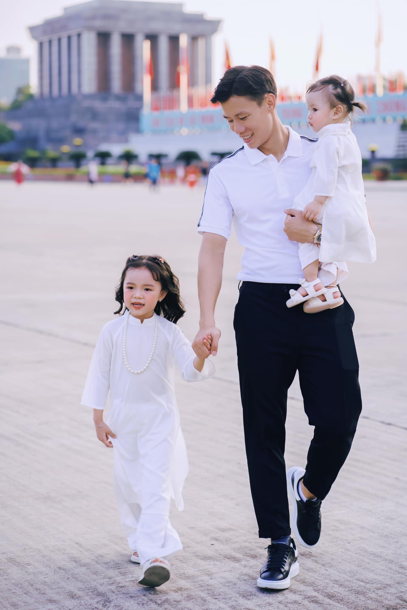 Bộ ảnh mừng Tết Độc Lập của gia đình Quế Ngọc Hải gây sốt 3