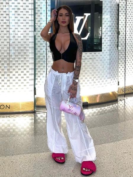 Nhan sắc người đẹp tố Antony hành hung 5