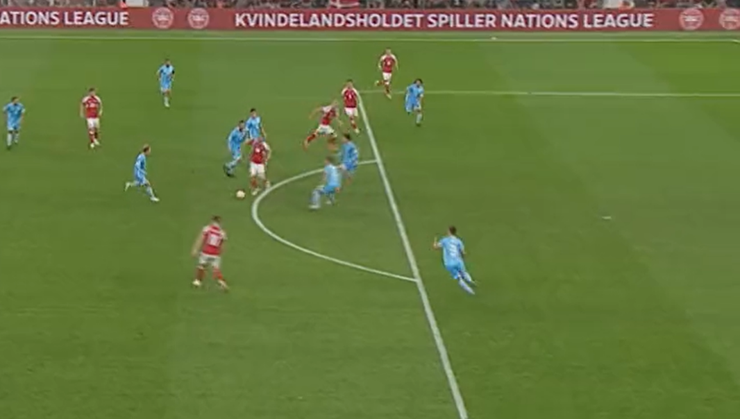 Chiêm ngưỡng pha kiến tạo đỉnh cao của Christian Eriksen 1