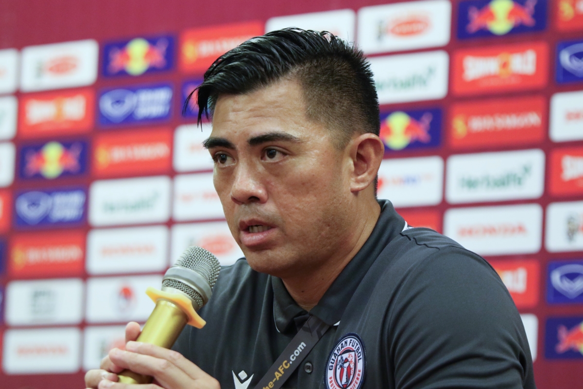 HLV Dominic Gadia cua U23 Guam