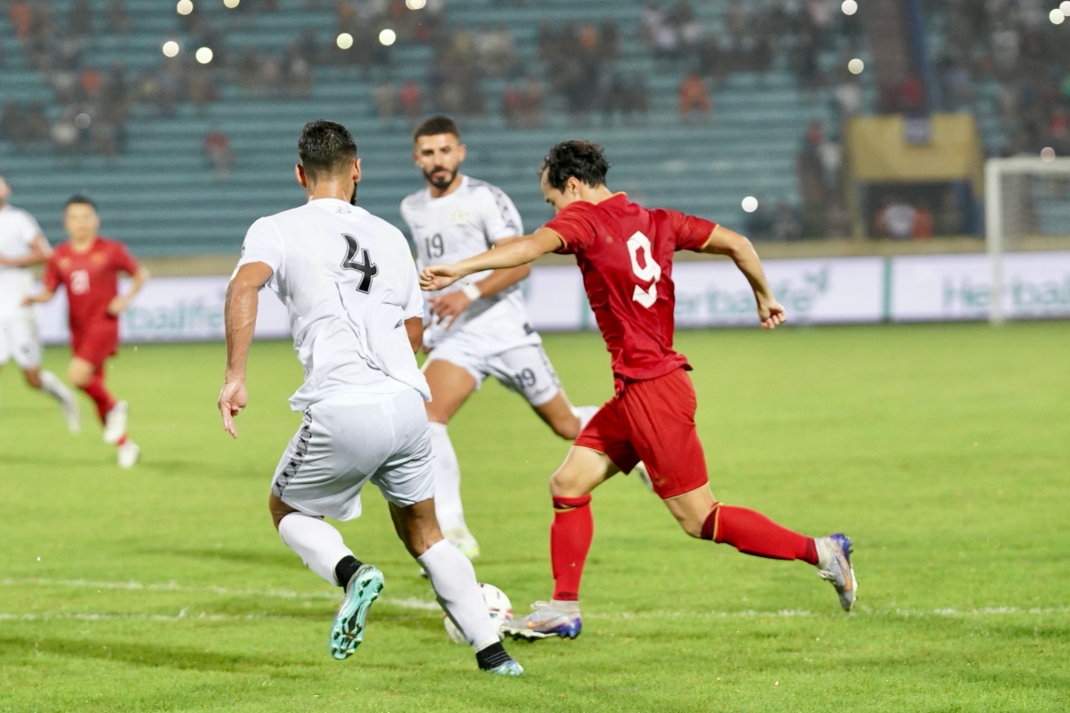 Công Phượng gọi, Văn Toàn trả lời trong trận thắng Palestine 6