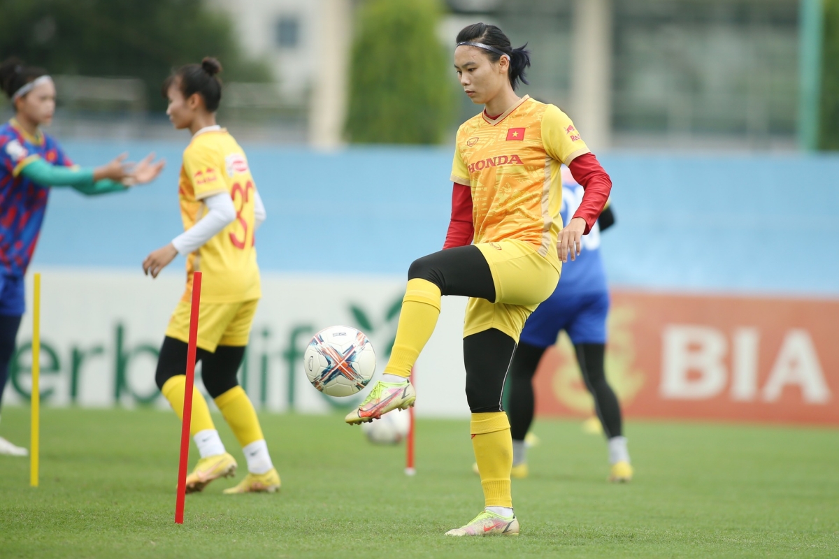 Tiền đạo Phạm Hải Yến Tien dao Pham Hai Yen