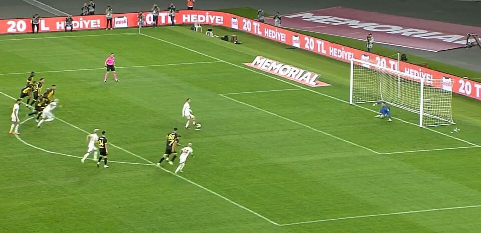 Pha bo lo kho tin cua Mauro Icardi 