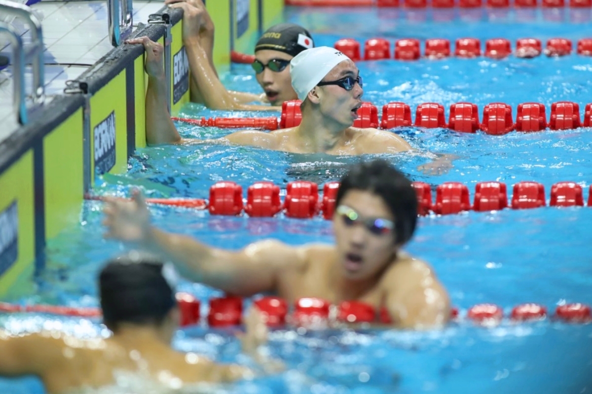 Kình ngư đánh bại Huy Hoàng gây sốt vì vẻ điển trai 6 Kình ngư đánh bại Huy Hoàng gây sốt vì vẻ điển trai 6