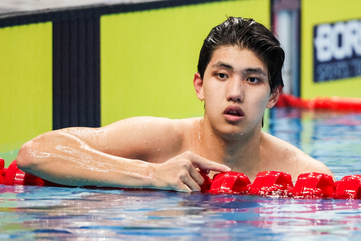 Kình ngư đánh bại Huy Hoàng gây sốt vì vẻ điển trai 2 Kình ngư đánh bại Huy Hoàng gây sốt vì vẻ điển trai 2