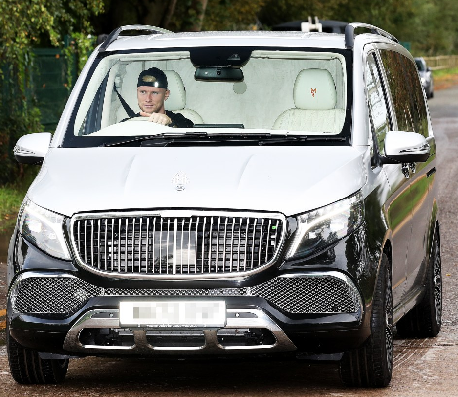 Dàn sao MU buồn rười rượi sau trận thua Galatasaray 4 Dàn sao MU buồn rười rượi sau trận thua Galatasaray 4