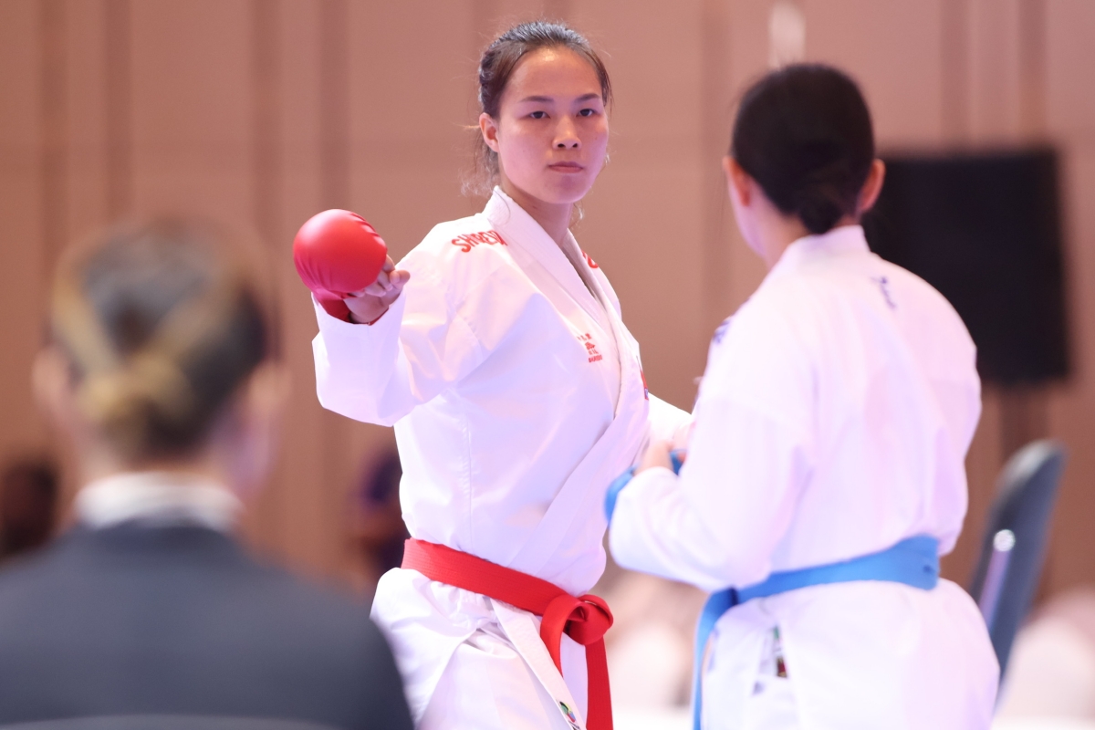 dinh Thi Huong gianh HCd karatedo ASIAD